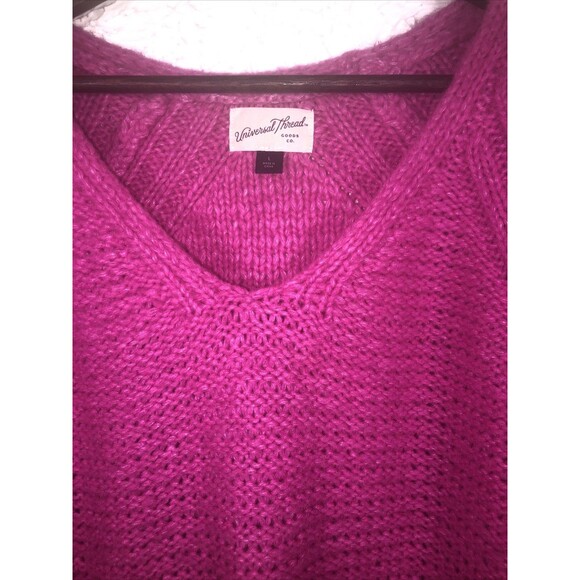Universal Thread Women's Oversized Chunky Knit Sweater in pink size Large - Picture 3 of 7